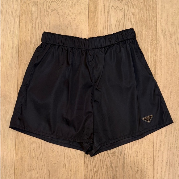 Prada Pants - PRADA Re-Nylon Shorts sz44